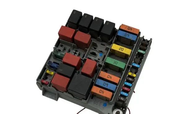 Citroen C5 Fuse module 51905216 2308120002