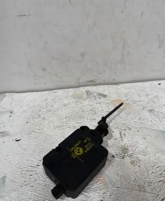 BMW 3 E36 Central locking motor 40620431 6711 8353013