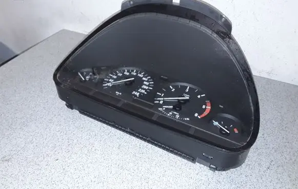 BMW 5 E39 Speedometer (instrument cluster) 62116907018 6907018