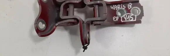 Toyota Yaris XP210 Front door hinge set 000099