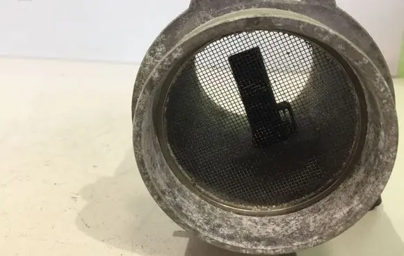 Audi A6 S6 C5 4B Mass air flow meter 059906461D AFH7025C