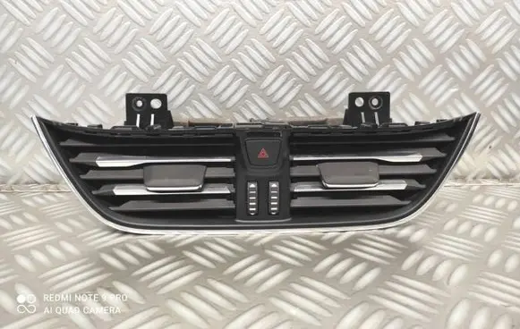 Ford Focus Dash center air vent grill JX7B19K617