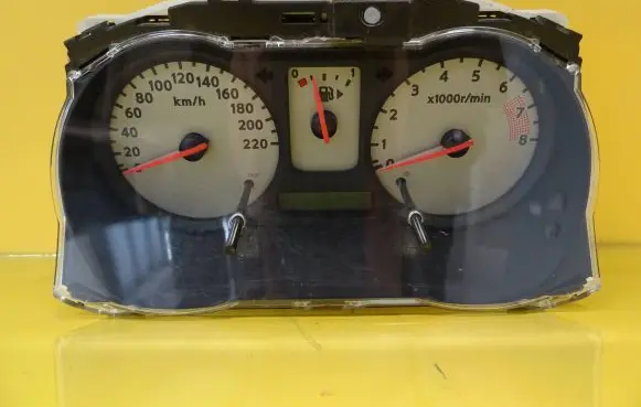 Nissan Note (E11) Speedometer (instrument cluster) 9U50D