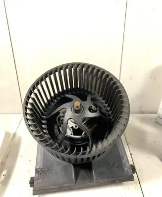 Audi TT Mk1 Heater fan/blower 1J28190210