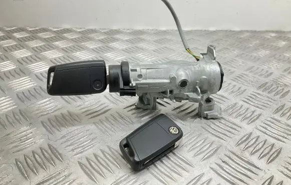Volkswagen Golf Sportsvan Ignition lock 1K0905851 5Q0905865 5G6959752Q