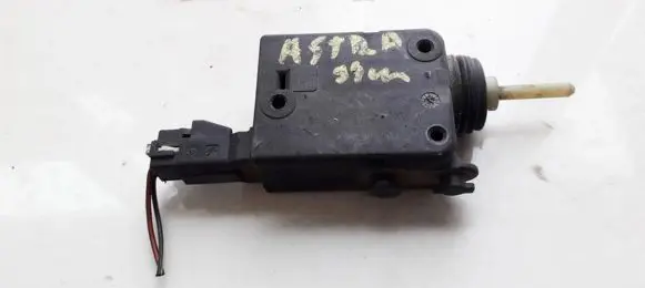 Opel Astra G Central locking motor 90589918 605420
