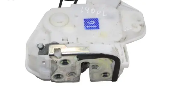 Mitsubishi Outlander Coupe door lock (next to the handle) 