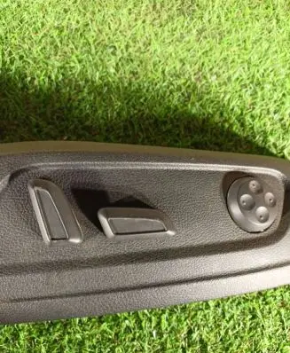 Volkswagen PASSAT CC Seat control module 