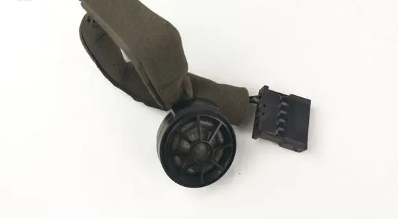 Audi A4 S4 B5 8D Front door high frequency speaker 8D0035399A 2200 7606900069