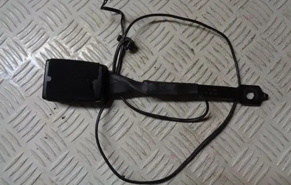 Skoda Yeti (5L) Front seatbelt buckle 5L0858471F