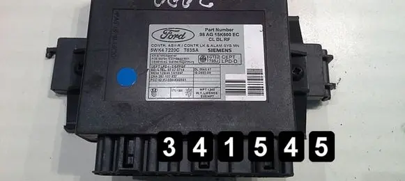 Ford Focus Engine control unit/module 15K600EC