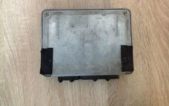 Volkswagen Golf IV Engine control unit/module 038906018 0281001613