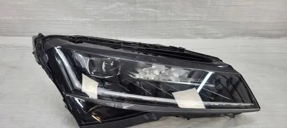 Skoda Superb B8 (3V) Headlight/headlamp 3V1941016D 11502040000 31032021