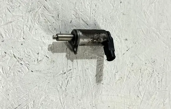 Audi A4 S4 B8 8K Camshaft vanos timing valve C271302302