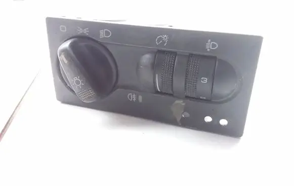 Volkswagen Golf III Light switch 1H6941531N 0755