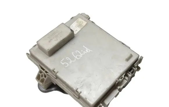 Lexus GS 300 350 430 450H Fuse module 8267030230 94600W 0A220007