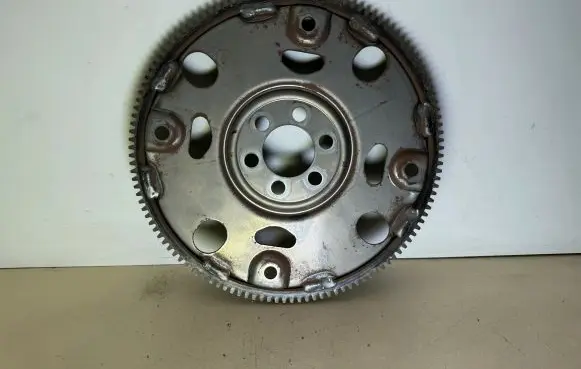 Nissan Juke I F15 Flywheel