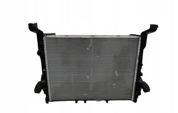 Mercedes-Benz V Class W447 Coolant radiator A0995003500