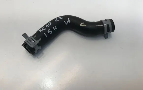 Volvo XC40 Engine coolant pipe/hose 32224230 8888809569
