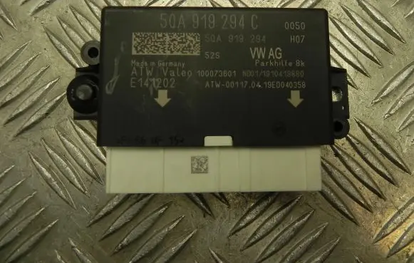 Volkswagen Golf VII Parking PDC control unit/module 5QA919294C G4576