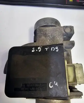 Audi A6 S6 C5 4B Mass air flow meter 0281002074 4A0133471