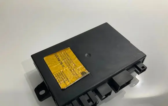 Mercedes-Benz E W211 Tow bar trailer control unit/module 5DS00876910