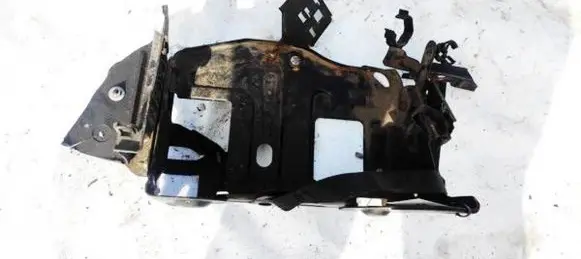 Hyundai Santa Fe Battery box tray 