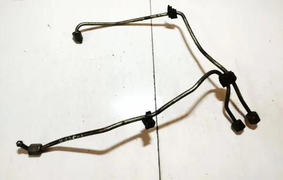 Ford Focus C-MAX Fuel line pipe