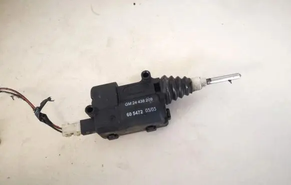 Opel Vectra C Central locking motor 24438209