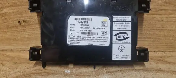 Volvo V50 Bluetooth control unit module 31282349