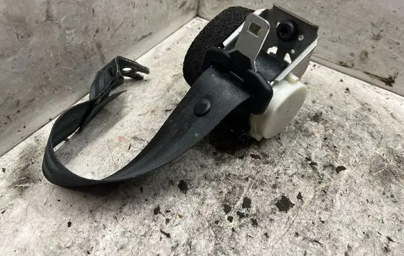 Ford Focus Rear seatbelt 4M51A611B68
