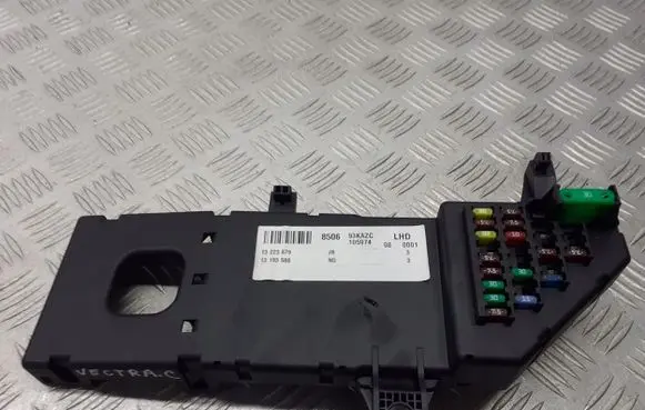 Opel Vectra C Central body control module 13223679