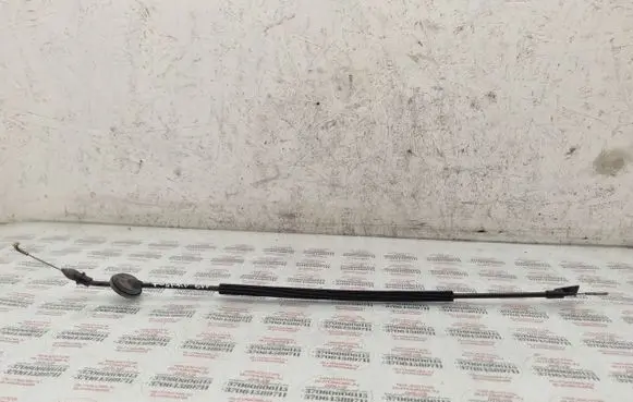 Volkswagen Touran I Front door cable line 1T0837086