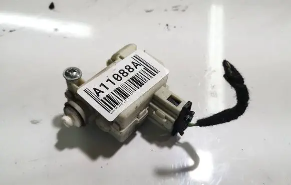Audi A6 S6 C5 4B Central locking motor 4B9562153