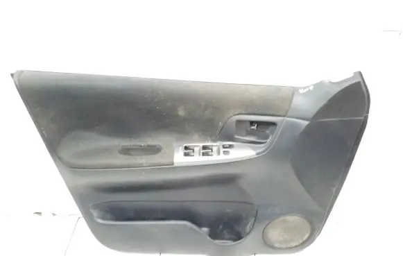 Toyota Corolla Verso E121 Front door card panel trim 6761613010