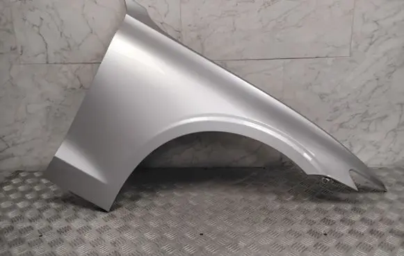Volvo V60 Fender