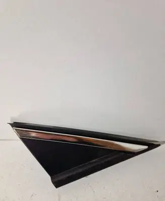 Fender end trim