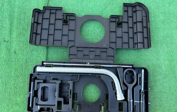 Audi A5 Sportback 8TA Tool set 8T8813685