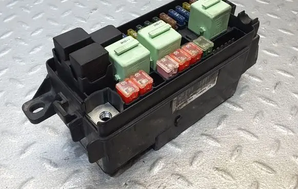 Mini One - Cooper R50 - 53 Fuse module 1484790 20123381102 142664
