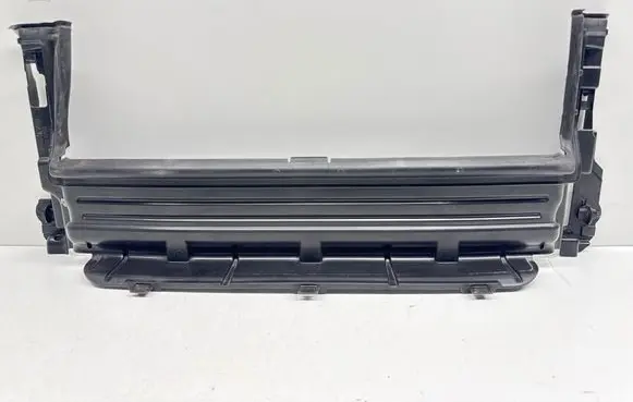 Volvo V40 Intercooler air guide/duct channel 31383998