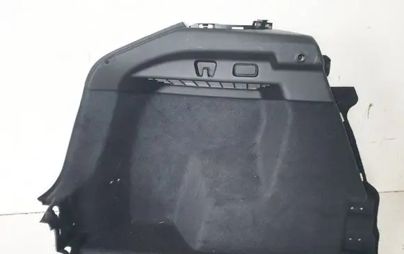 Trunk/boot side trim panel
