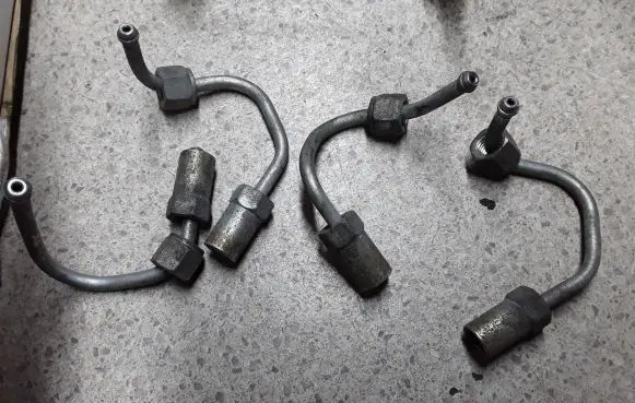 Opel Astra H Fuel line pipe