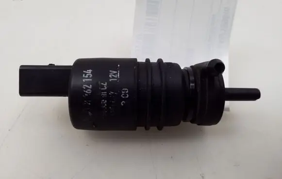 BMW 3 E46 Windscreen/windshield washer pump 8362154