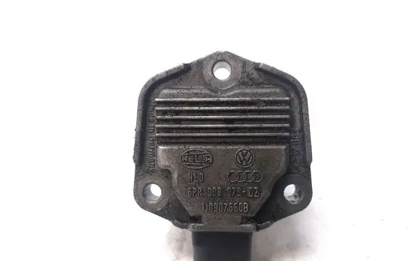 Volkswagen Golf IV Oil level sensor 1J0907660B