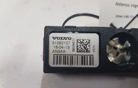 Volvo V40 Aerial antenna amplifier 31282107 180413
