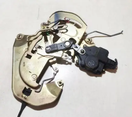 KIA Carnival Central locking motor 