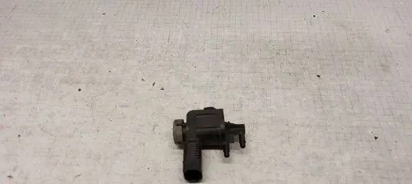 Volkswagen Touareg I Turbo solenoid valve 1J0906283