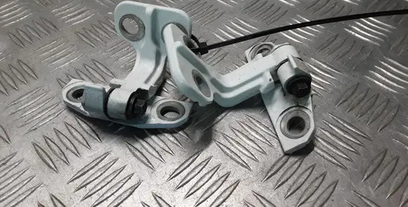 Rear door hinge set