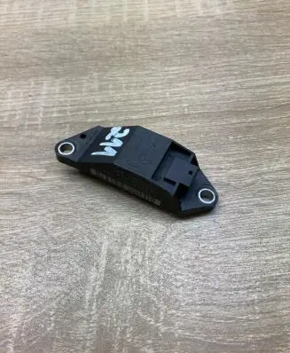 Mercedes-Benz E W211 Airbag deployment crash/impact sensor A0018209326