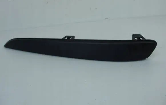 Opel Astra H Front bumper lip 37576872